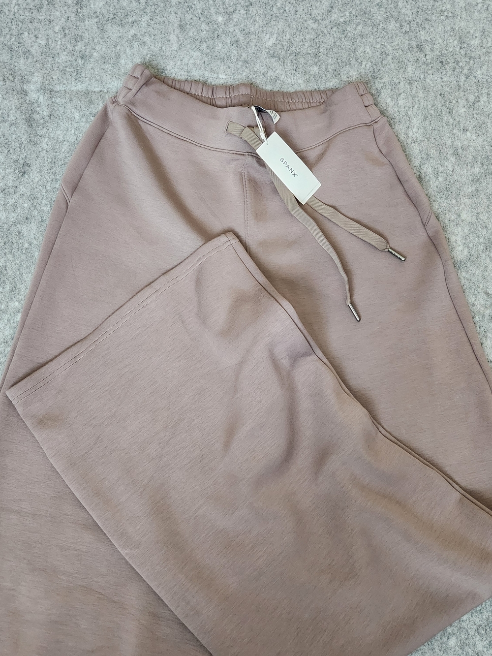 Men's Relaxed Drawstring Sweatpants — Taupe